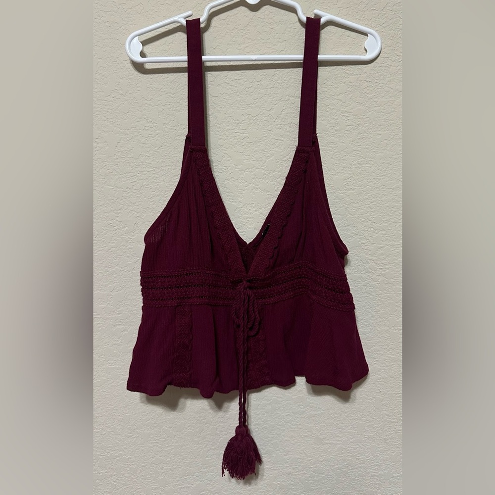 - Cute Forever 21 cropped shirt, size: S